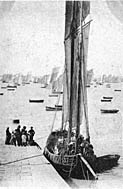 Bisquine an der Cale de la Fenêtre